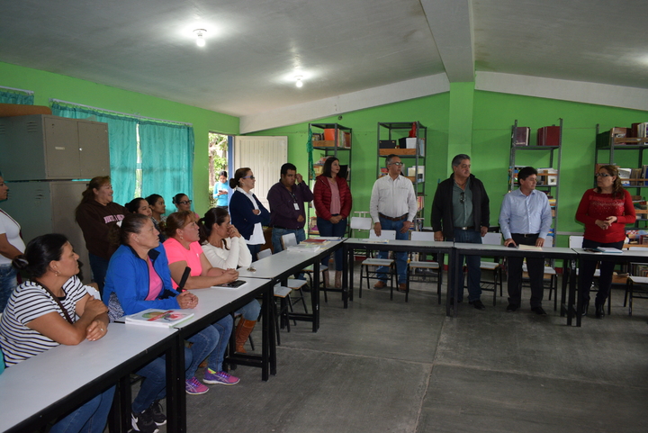 Concluye curso de capacitación