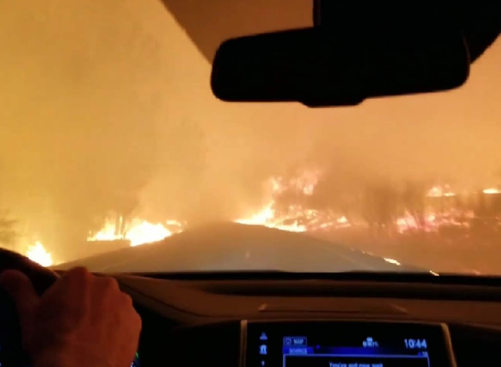 Aterrador video de familia escapando de un incendio