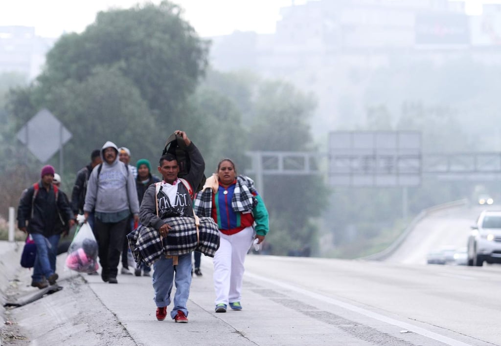 Caravana migrante abandona la Ciudad de México