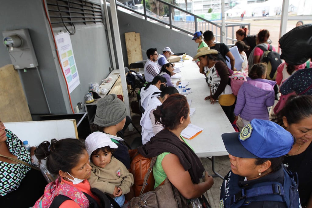 Arriban más de 700 migrantes a Magdalena Mixhuca