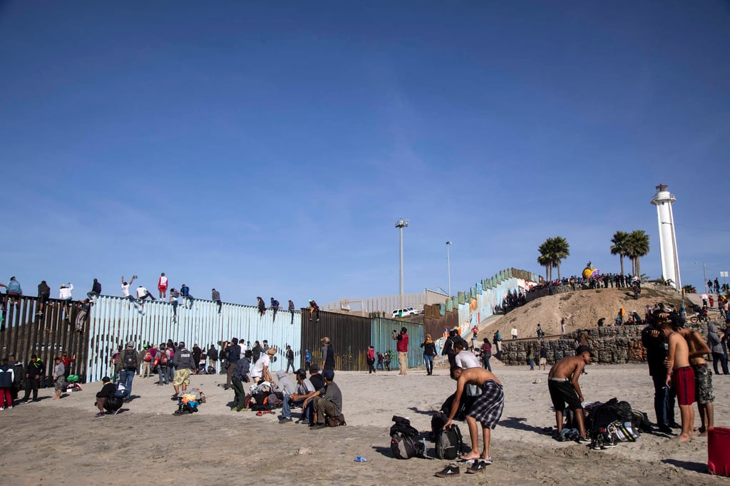 Al menos 350 integrantes de la caravana llegan a Tijuana