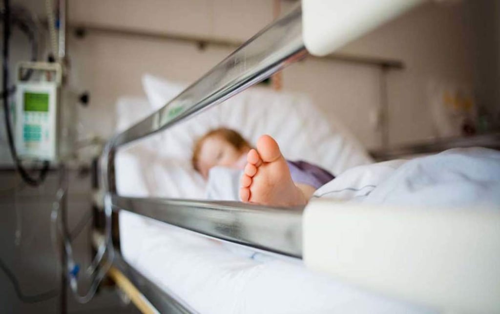 Más niños de EU sufren enfermedad paralizante