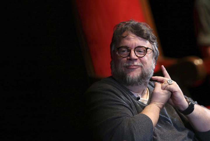 Del Toro ofrecerá nuevas becas