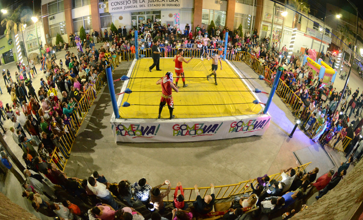 Organizan función de lucha libre para recabar juguetes nuevos, el día 30