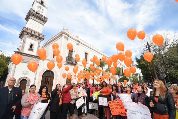 Marchan contra la violencia de género