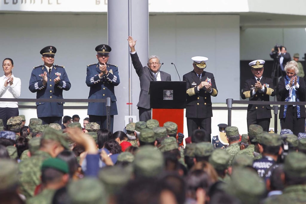 Pide AMLO apoyo de Fuerzas Armadas para crear Guardia Nacional