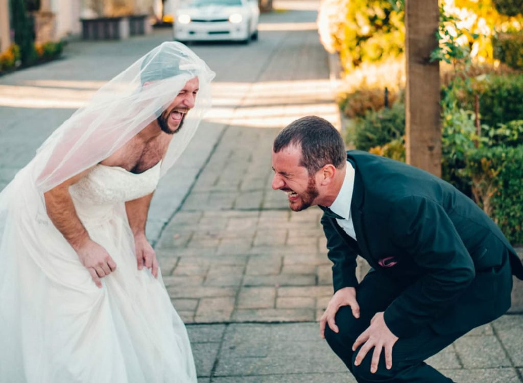 Padrino le juega broma al novio el día de su boda