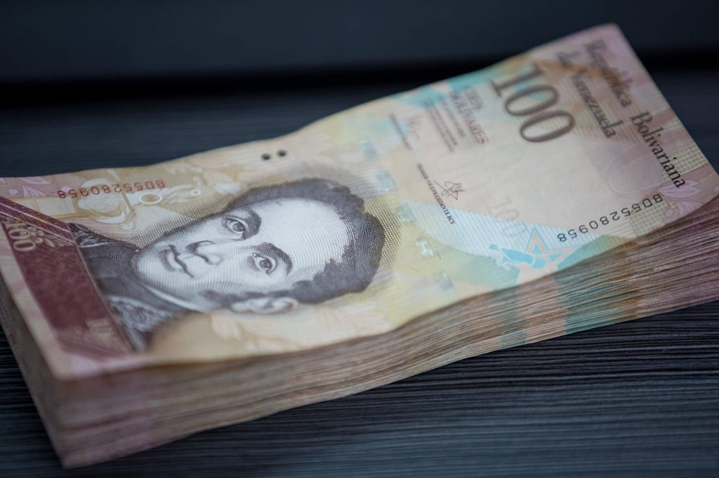 Maduro incrementa 2.5 veces valor del salario mínimo