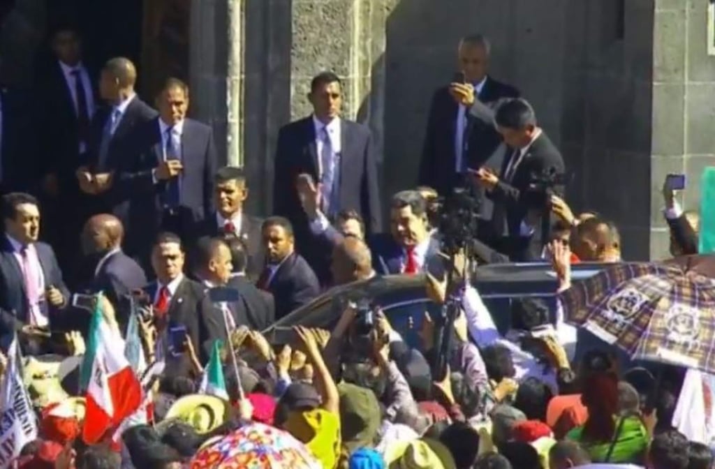 Llega Nicolás Maduro al Palacio Nacional