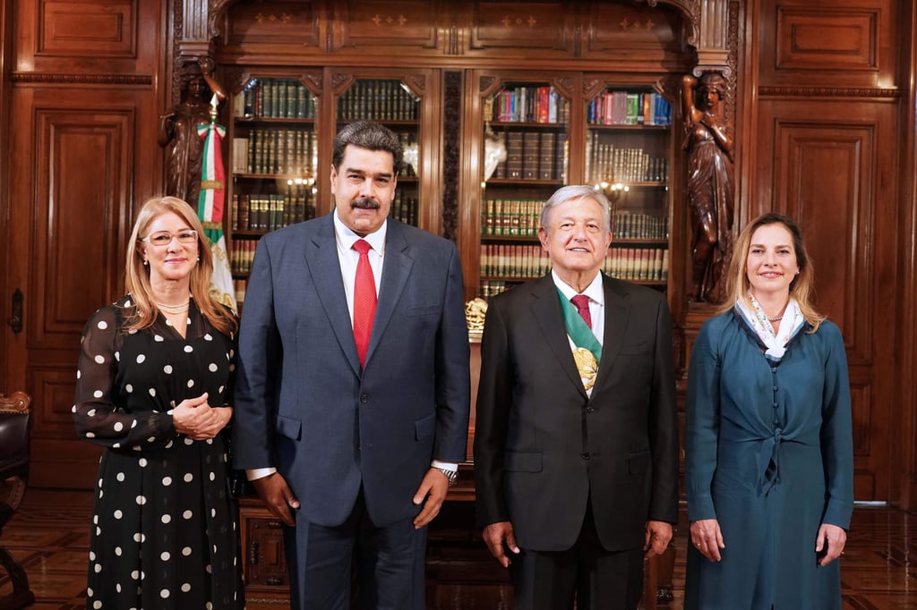 Maduro regresaa Venezuela tras encuentro con López Obrador