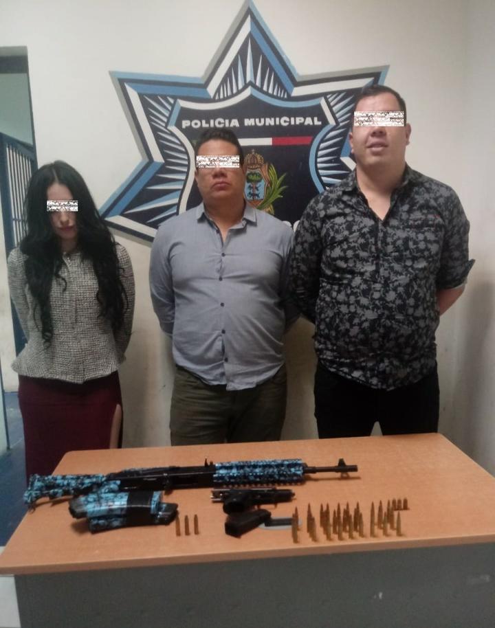 Policía Municipal detiene a 4 con armas de fuego