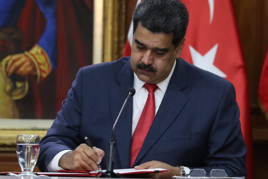 Maduro parte rumbo a Rusia para reunirse con Putin
