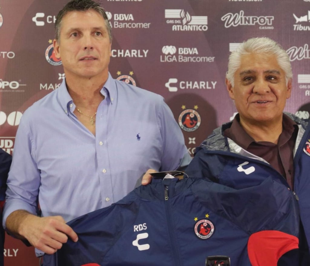 Veracruz presenta a Siboldi como nuevo director técnico