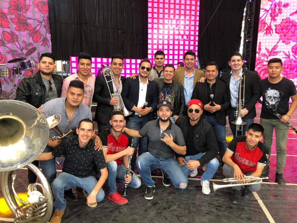 Triunfa en premios Bandamax la Explosiva Banda de Maza