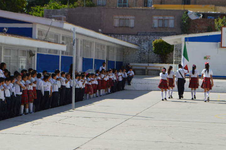 Se alistan escuelas para vacaciones de invierno