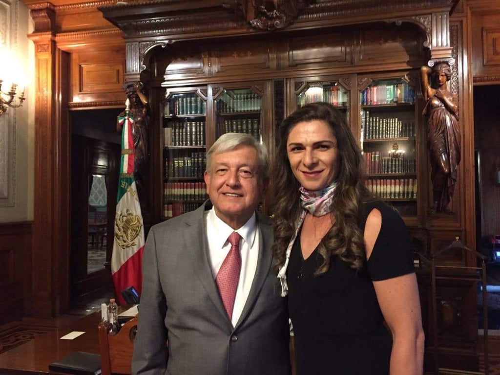 Ana Gabriela Guevara se reúne con López Obrador