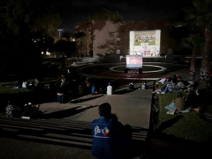 Viven el cine al aire libre
