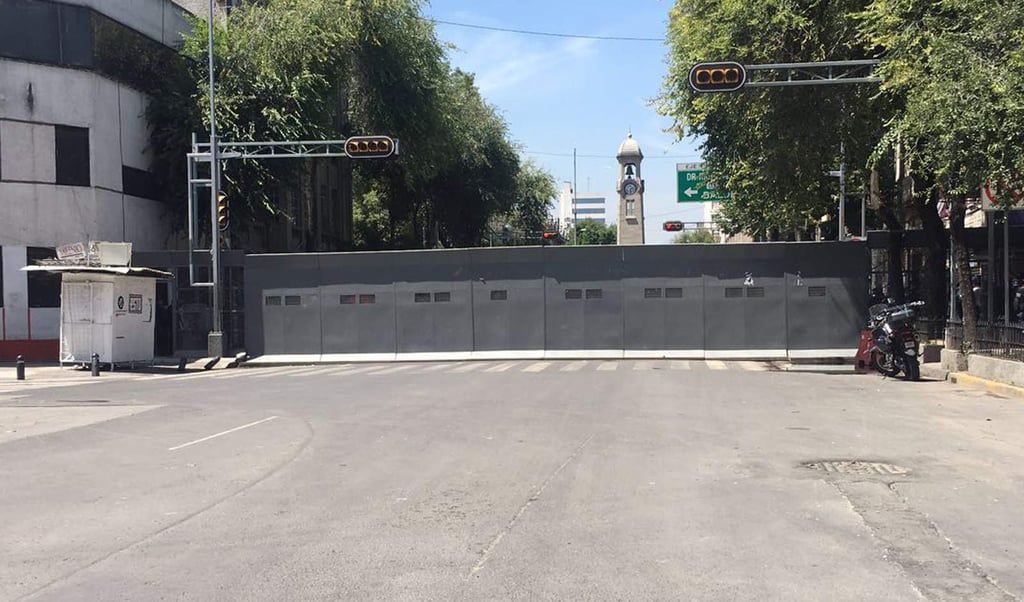 Retiran vallas metálicas ubicadas alrededor de la Segob