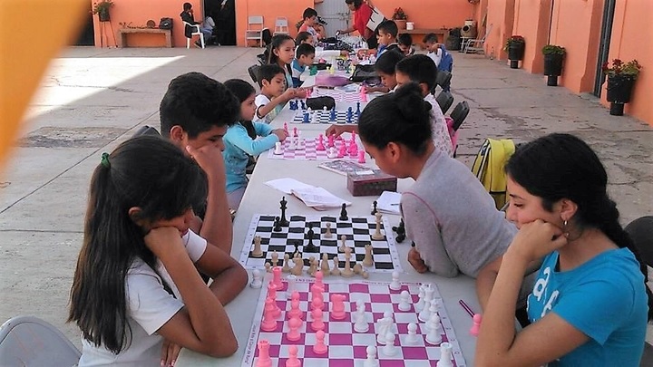Invitan este martes a torneo de ajedrez