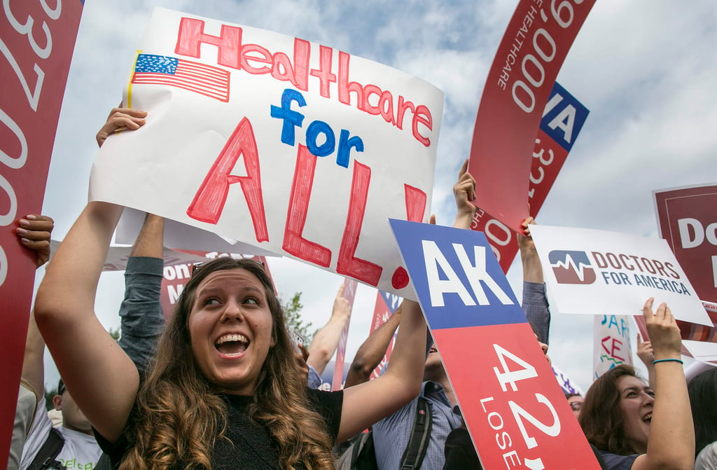 Juez declara inconstitucional la ley de salud 'Obamacare'