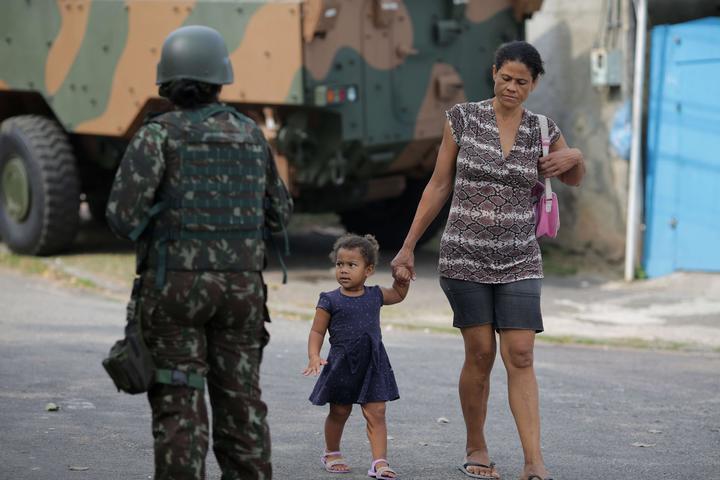 Acusan que intervención en Brasil no resolvió problemas