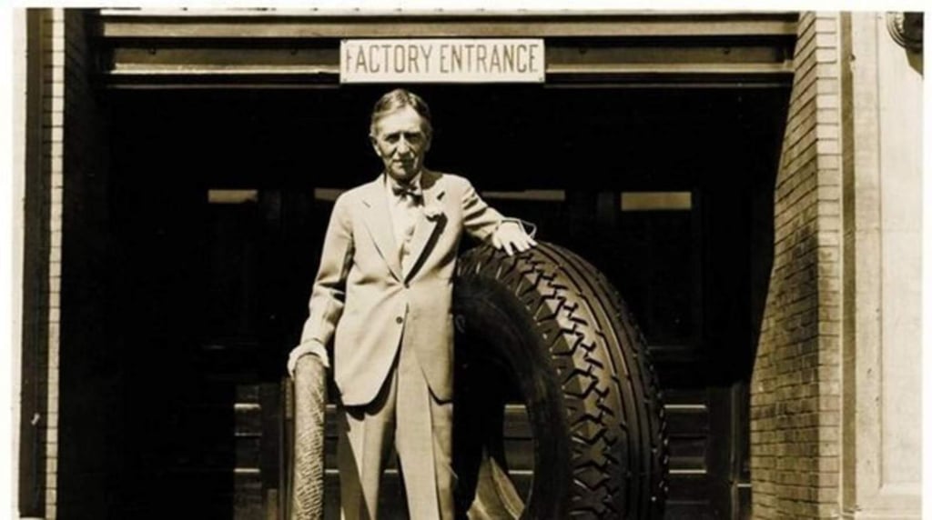 1868: Nace Samuel Firestone, fundador de la Firestone Tire and Rubber Company