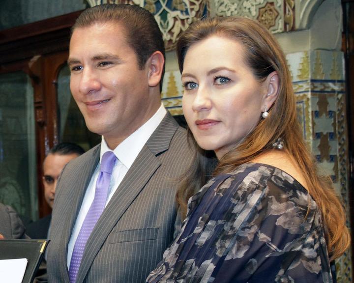 Alonso y Moreno Valle mueren en un accidente aéreo en Puebla