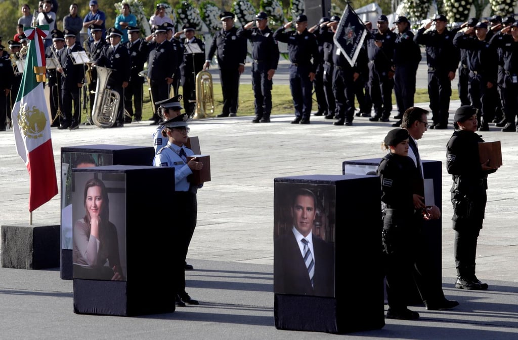 Politizan funeral de Moreno y Alonso