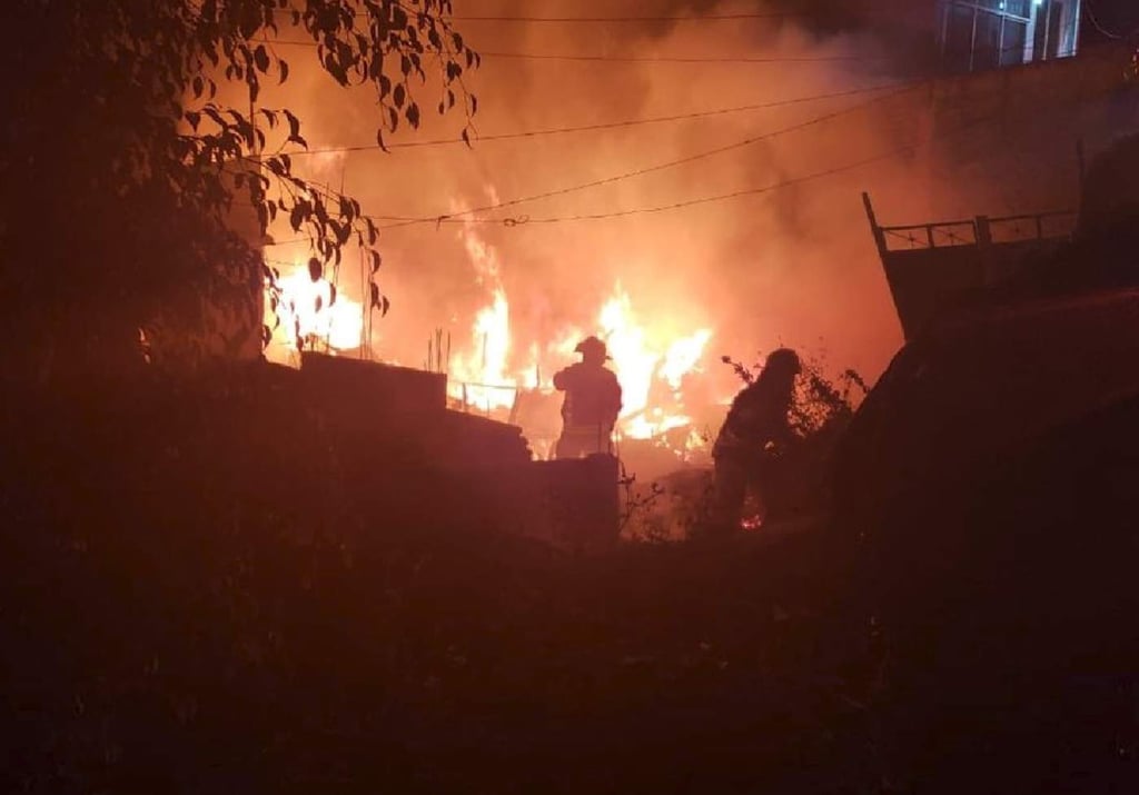 Velan a niños fallecidos en incendio en Iztapalapa