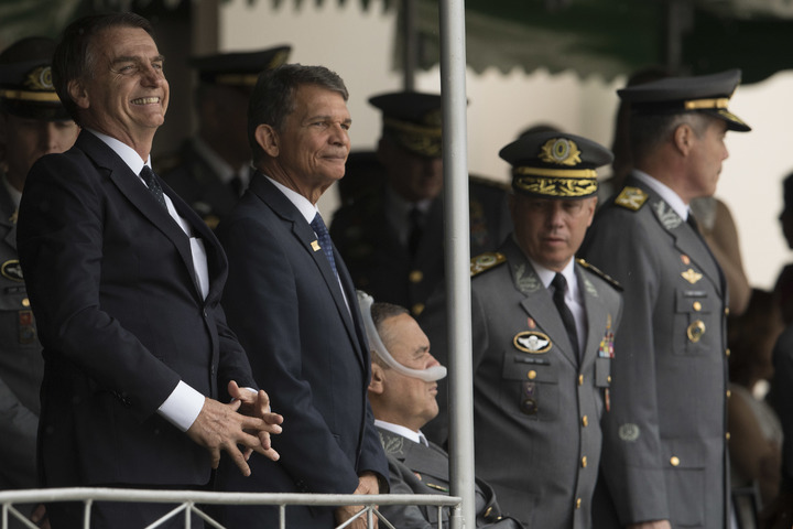 Lleva Bolsonaro la ultraderecha a Brasil