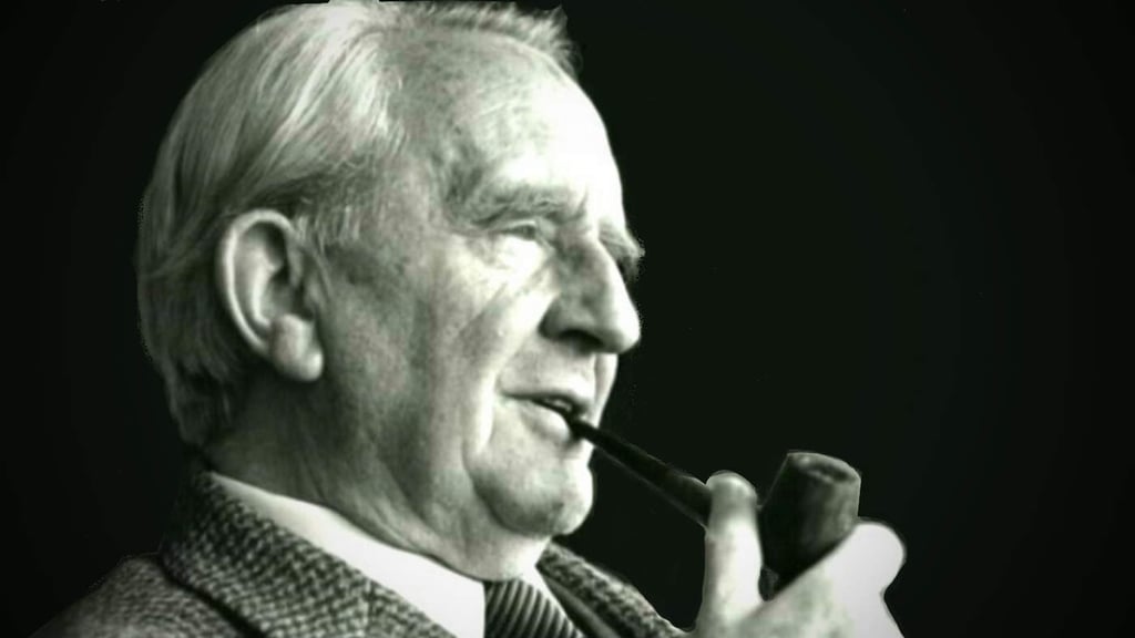 1892: Nace J.R.R Tolkien, escritor famoso por su obra de El señor de los anillos