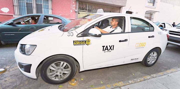 '90% de taxis cumple con pago de refrendo 2018'