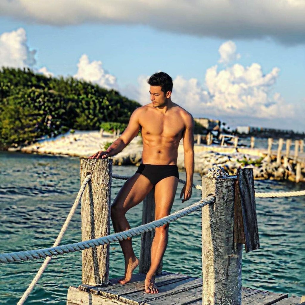 Carlos Rivera roba suspiros en Instagram