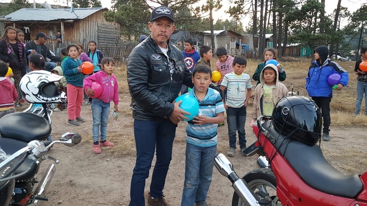 Moto Club Cuervos de El Salto fomenta la hermandad