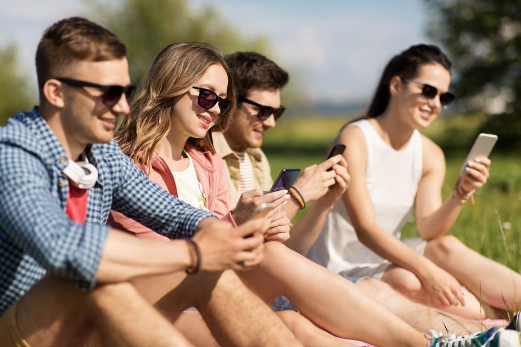 Estudio muestra las 10 palabras más usadas por los millennials