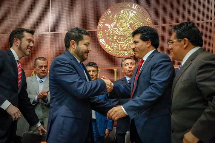 Martí Batres respalda a Enríquez Herrera como presidente nacional de AMMAC