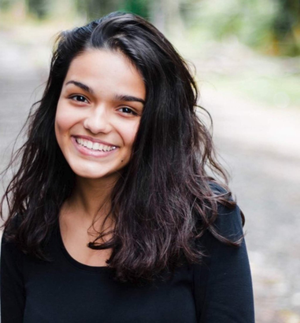 Spielberg ficha a la latina Rachel Zegler para 'West Side Story'