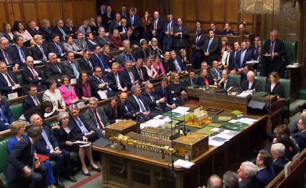 Parlamento rechaza acuerdo sobre el Brexit