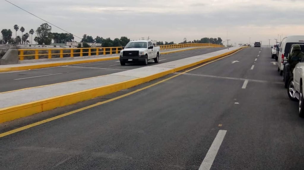 Gobernadores inauguran puente El Tajito