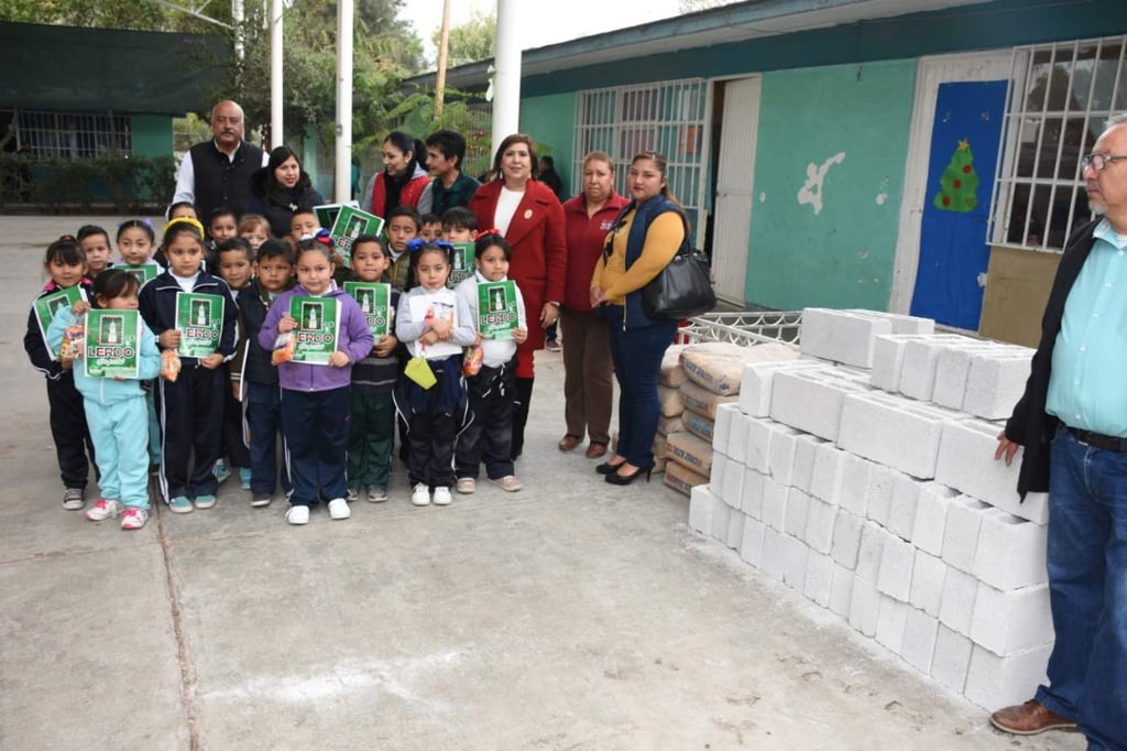 Mejoran la escuela primaria Francisco Villa de Lerdo