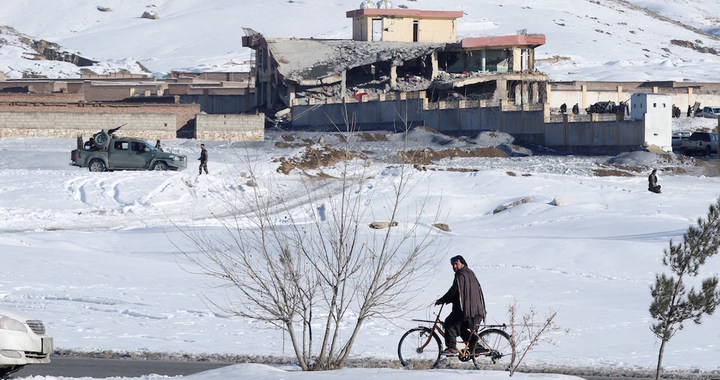 Casi cien muertos deja ataque talibán