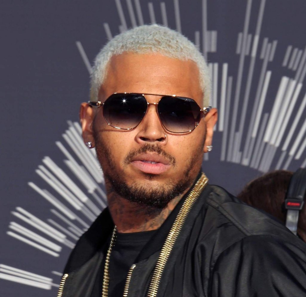 Acusadora de Chris Brown denuncia múltiples violaciones