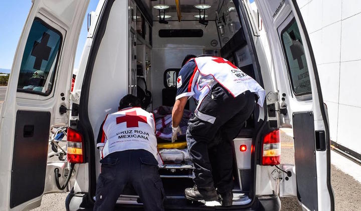 Joven resulta lesionado en choque