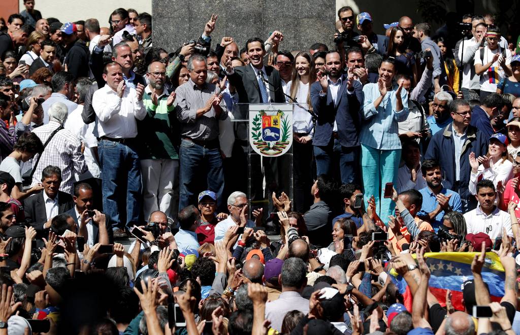 Si renuncia Maduro, sí habrá diálogo: Guaidó