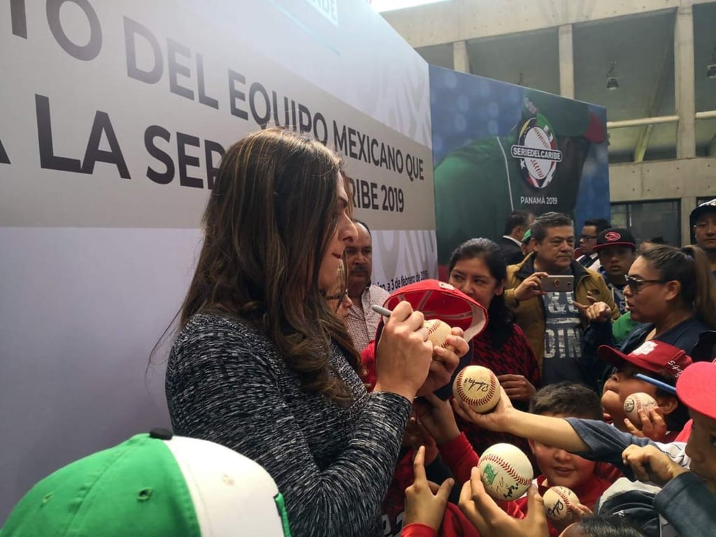 Ana Guevara ratifica compromiso con atletas y deporte en México