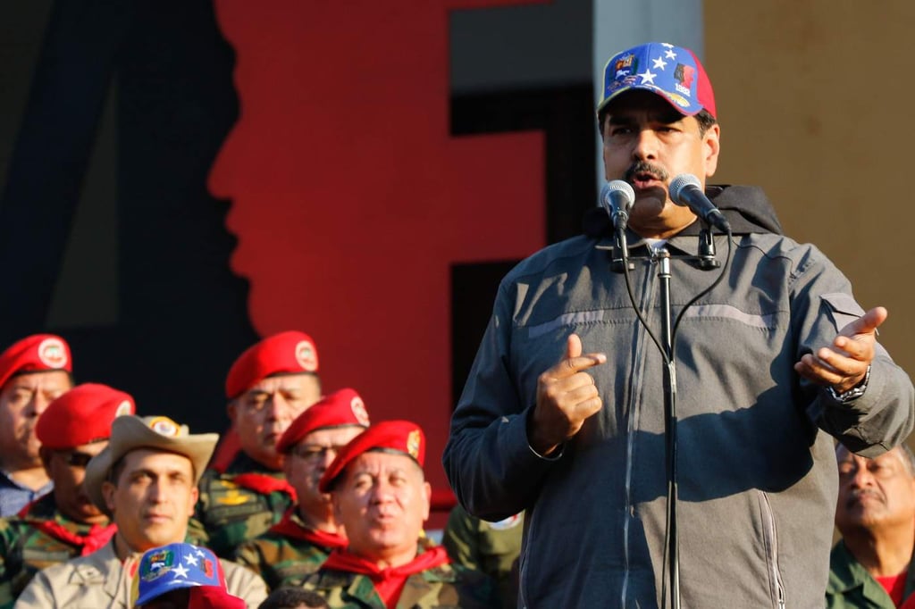 Maduro rechaza apoyo humanitario; dice que oposición necesita 'ayuda mental'
