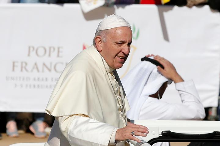 Papa admite abusos de sacerdotes a monjas