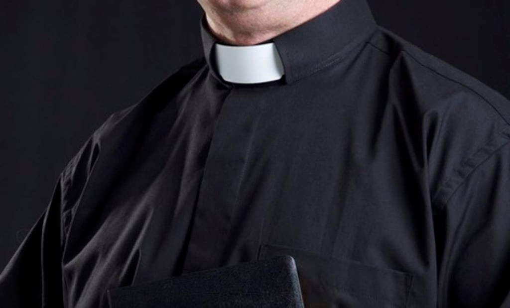 Fiscalía alemana investiga a 100 sacerdotes por presuntos abusos sexuales