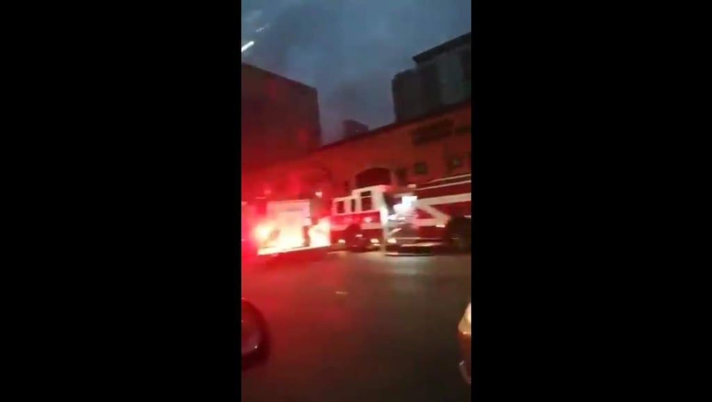 Sujetos incendian restaurante en Monterrey