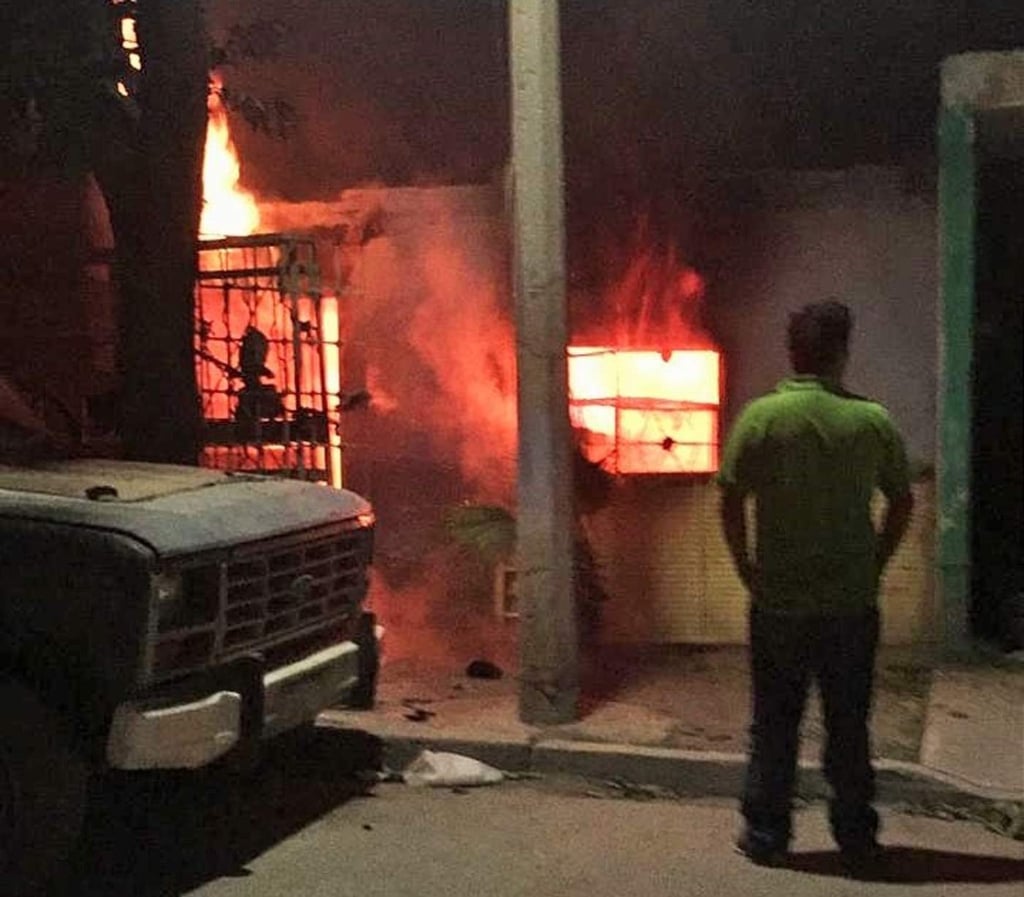 Muere hombre en incendio de vivienda en Gómez Palacio
